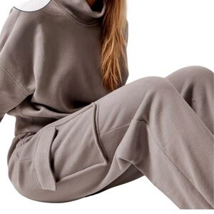 Abercrombie & Fitch Taupe Sweatshirt